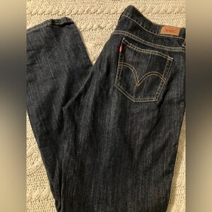 Levi's 505 straight leg 10M dark wash jeans